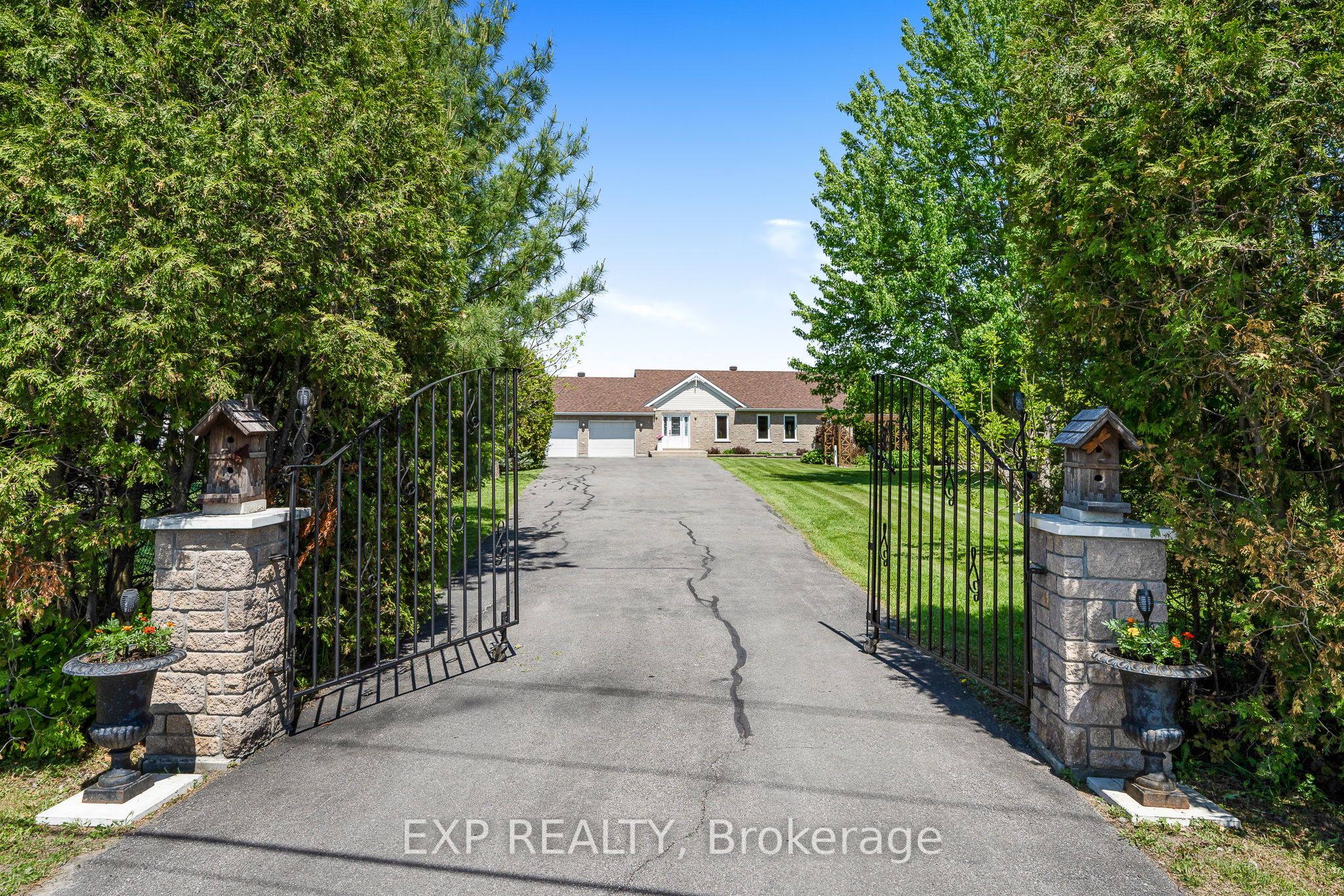 1875 Lajoie Street Property Photo 1