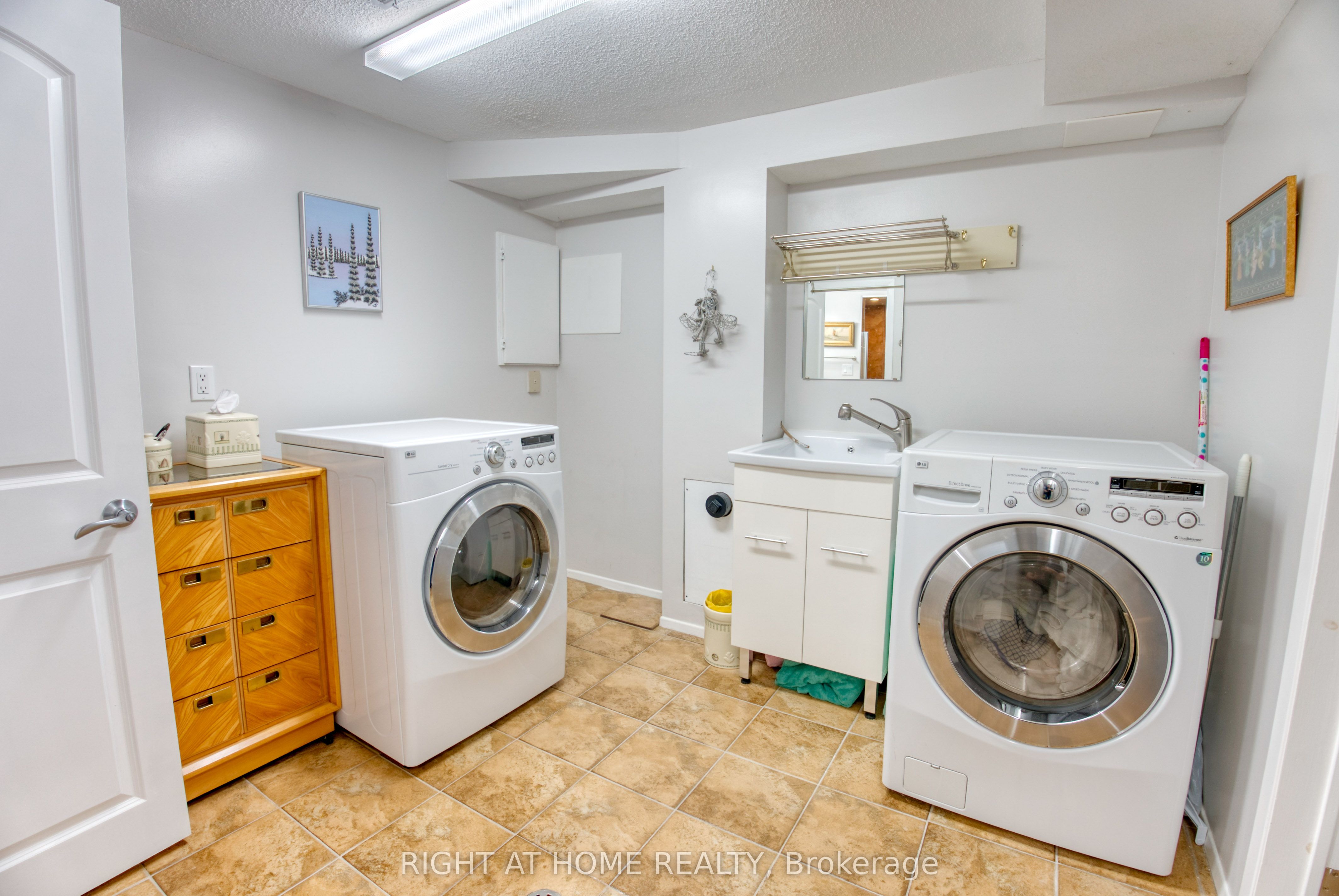 227 Teal Crescent Property Photo 30