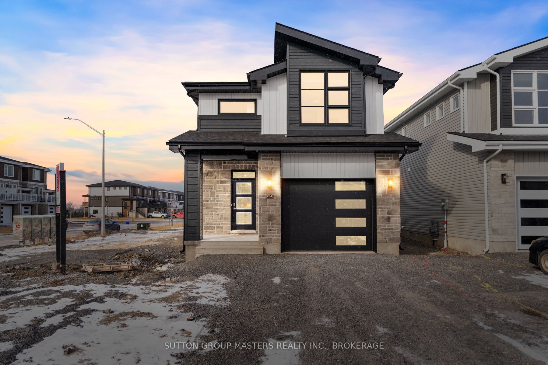 204 Superior Drive Property Photo 1