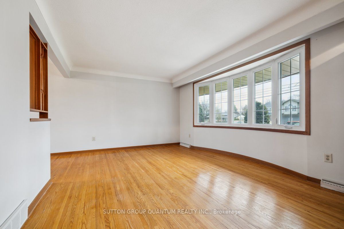 297 Lakeshore Road Property Photo 6