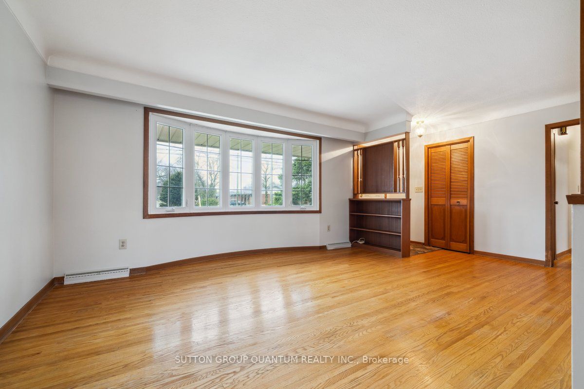 297 Lakeshore Road Property Photo 10