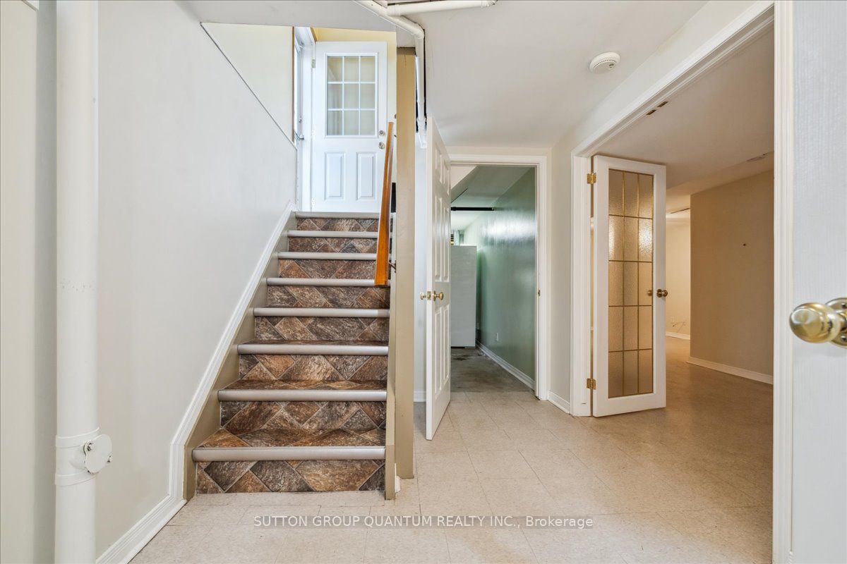 297 Lakeshore Road Property Photo 24