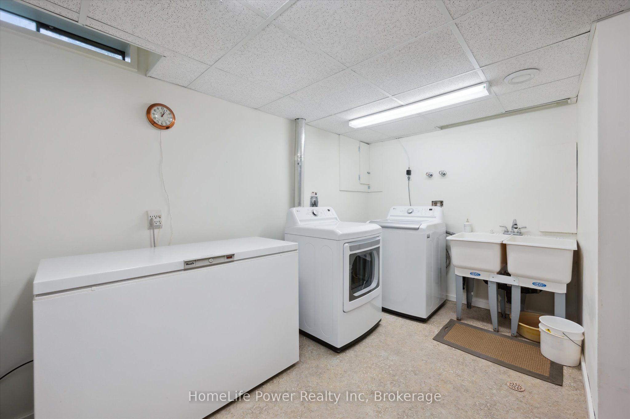 36 Sanderson Drive Property Photo 28