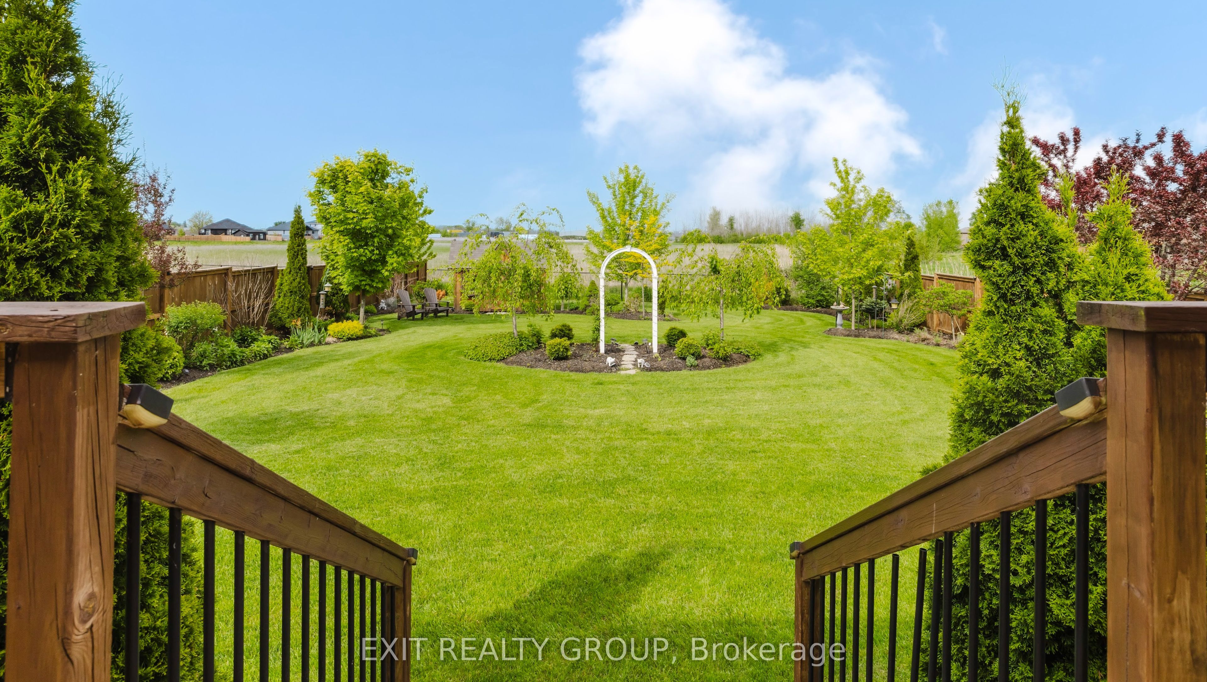53 Hampton Ridge Drive Property Photo 4