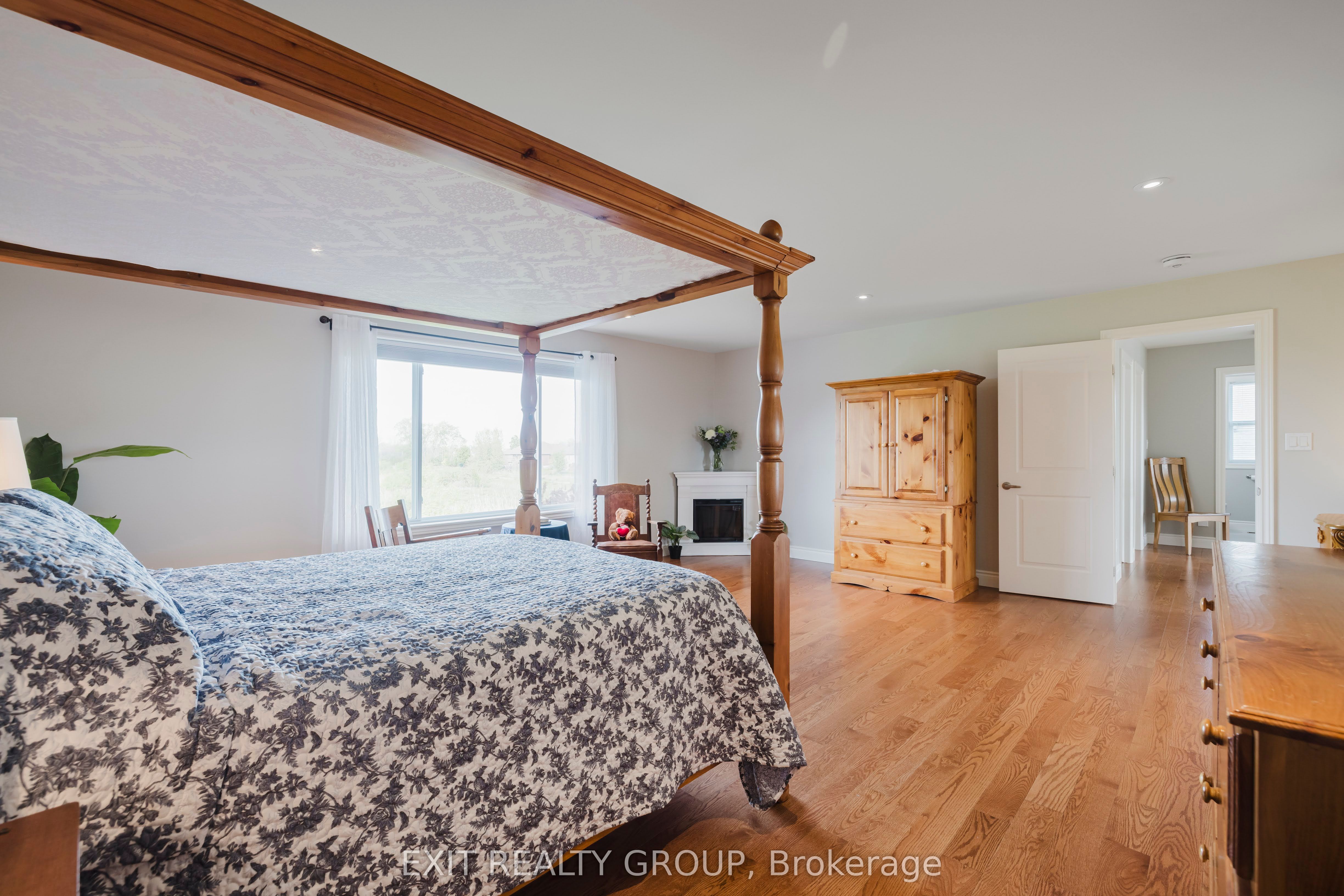 53 Hampton Ridge Drive Property Photo 16