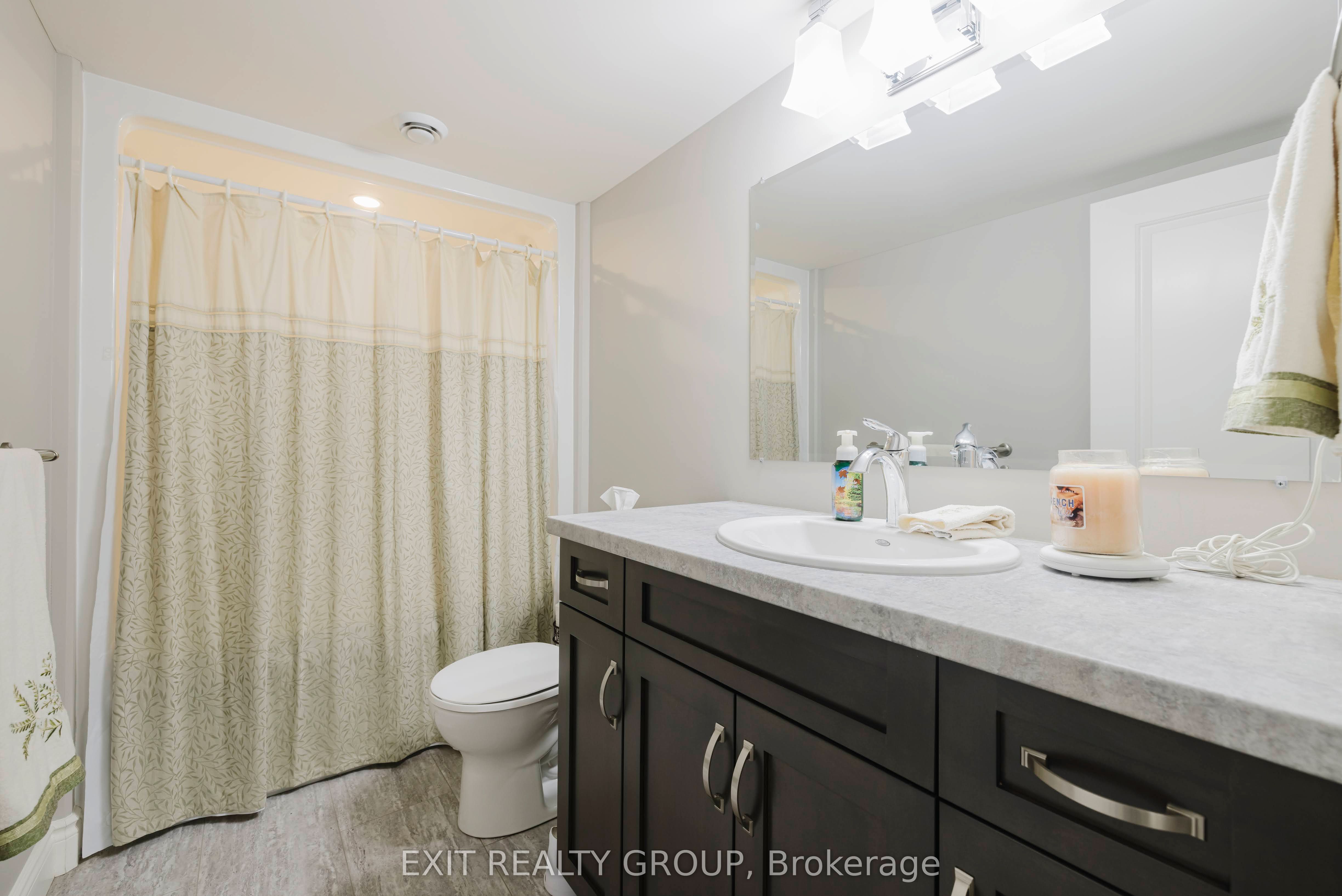 53 Hampton Ridge Drive Property Photo 24