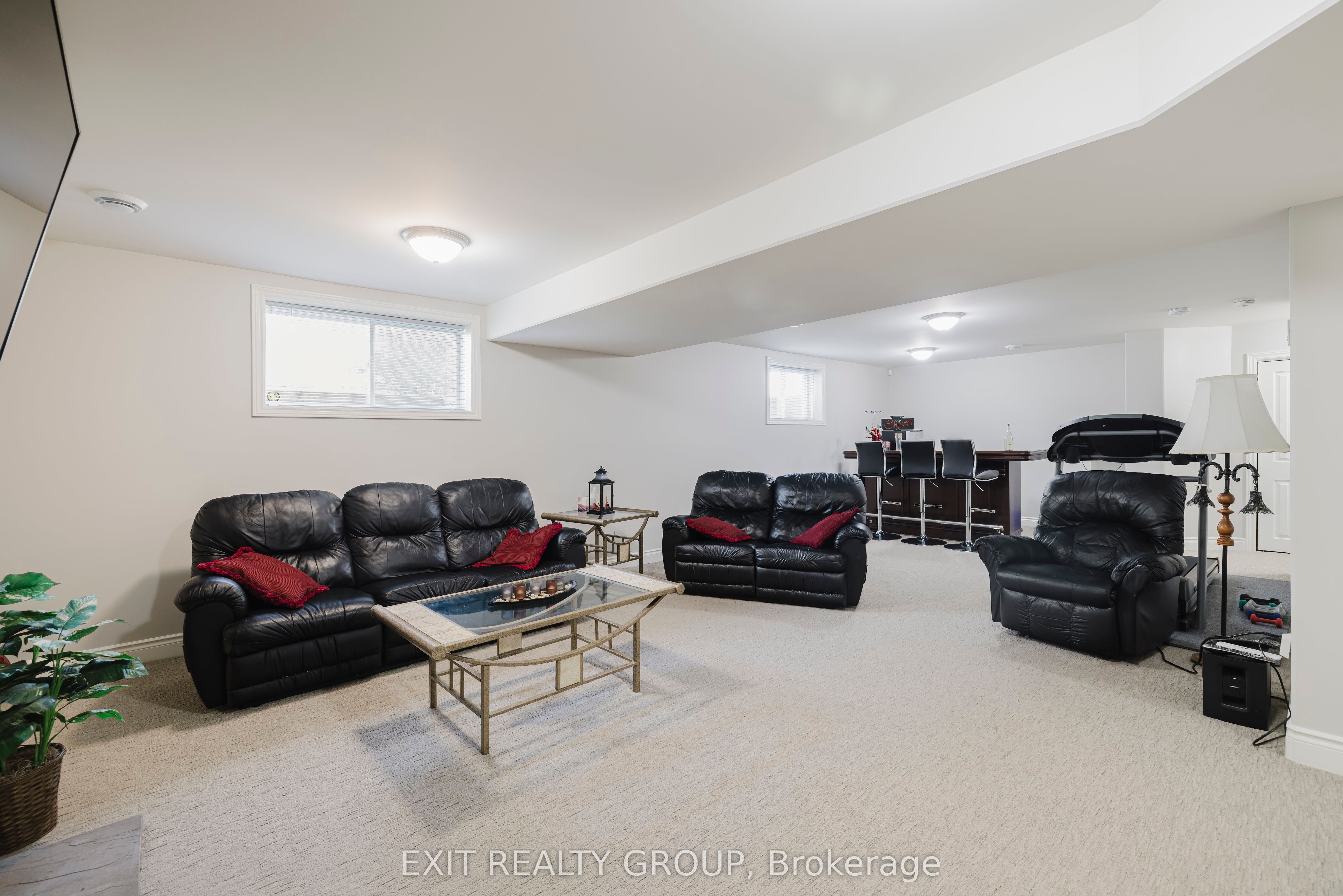53 Hampton Ridge Drive Property Photo 25