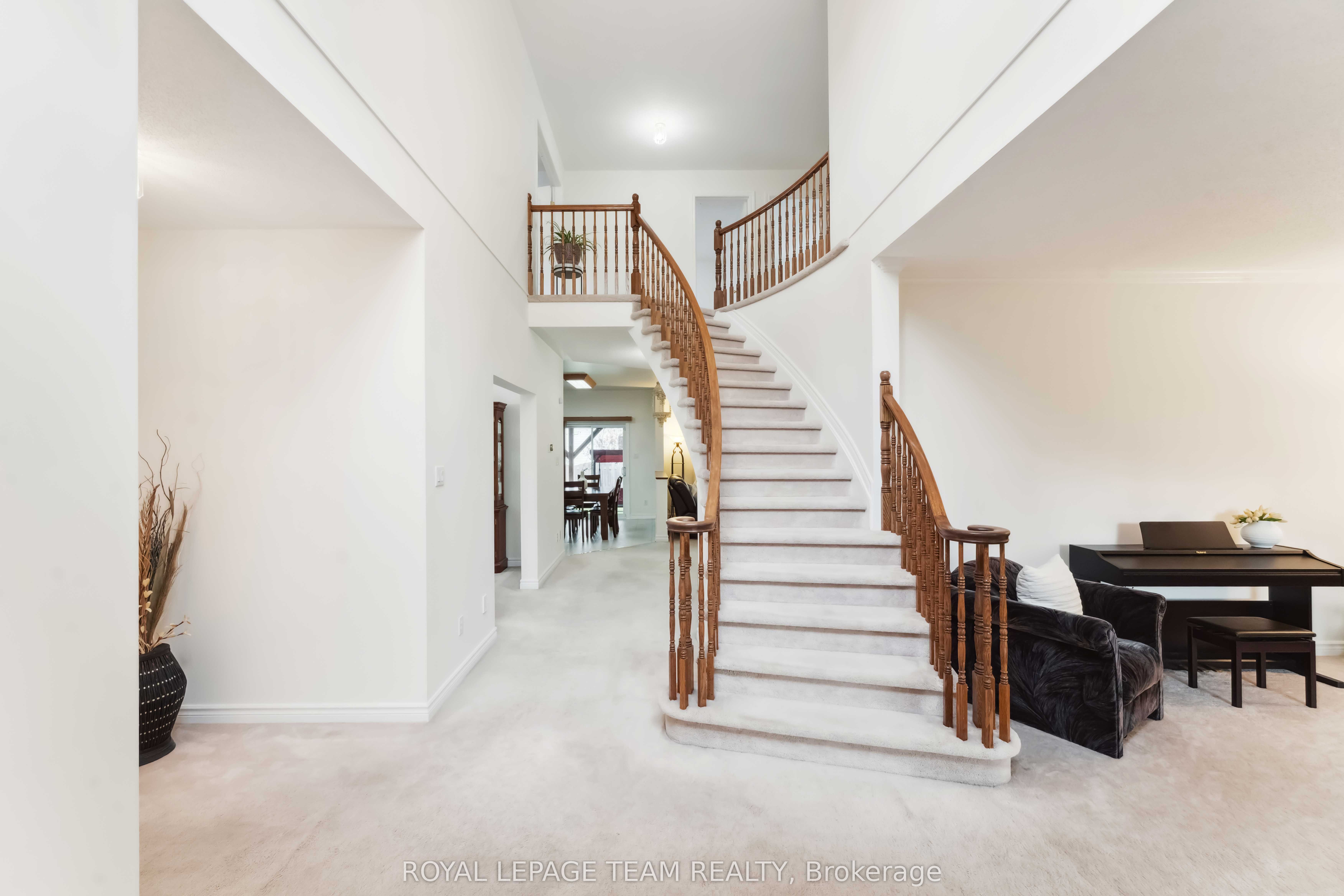 39 Vermont Avenue Property Photo 6