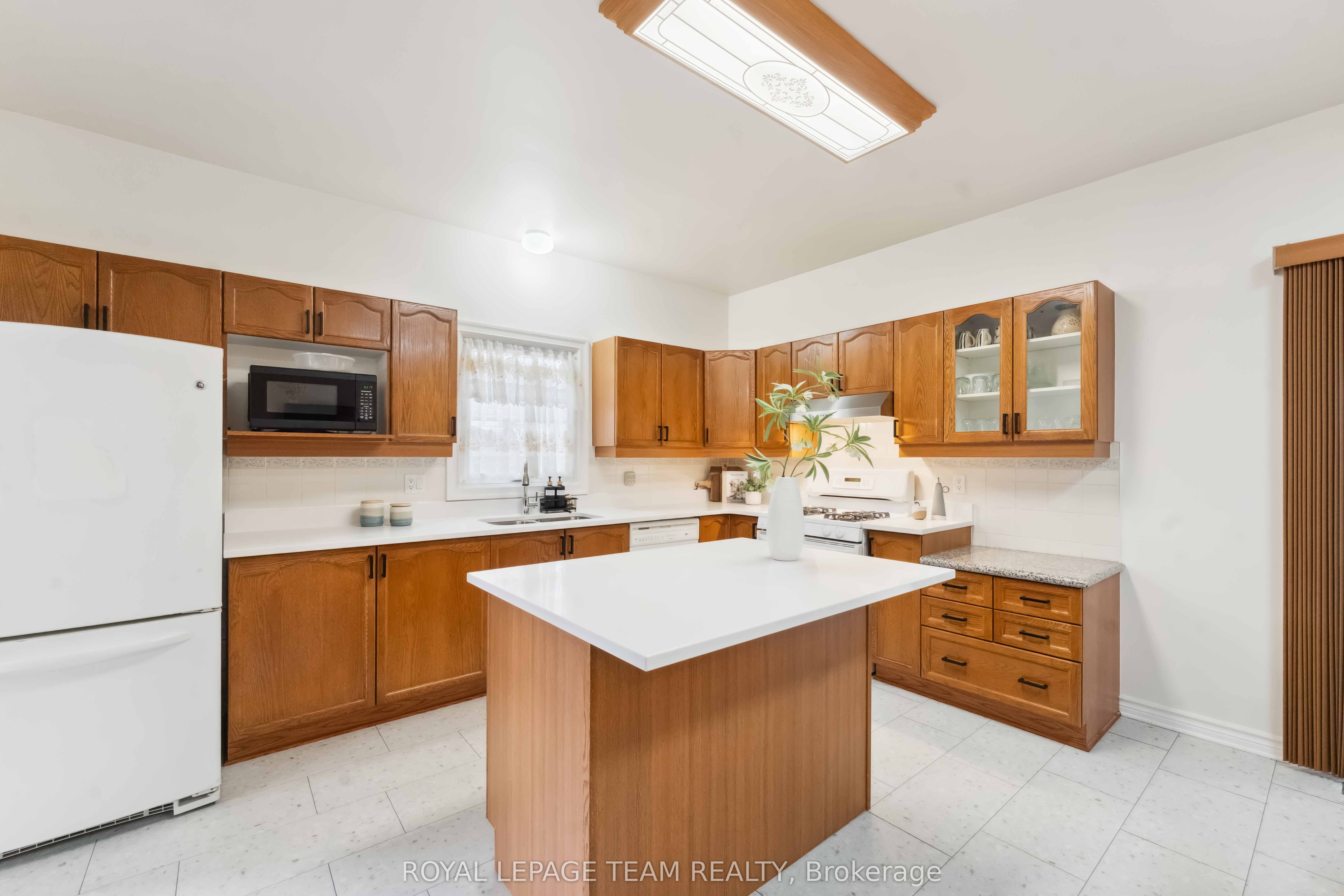 39 Vermont Avenue Property Photo 16