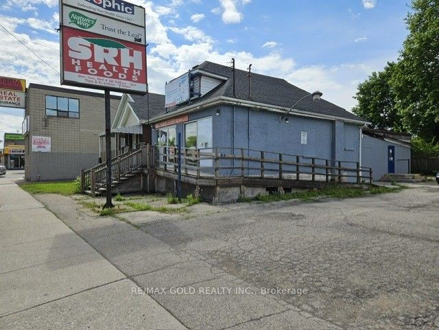1230 Barton Street E Property Photo 2