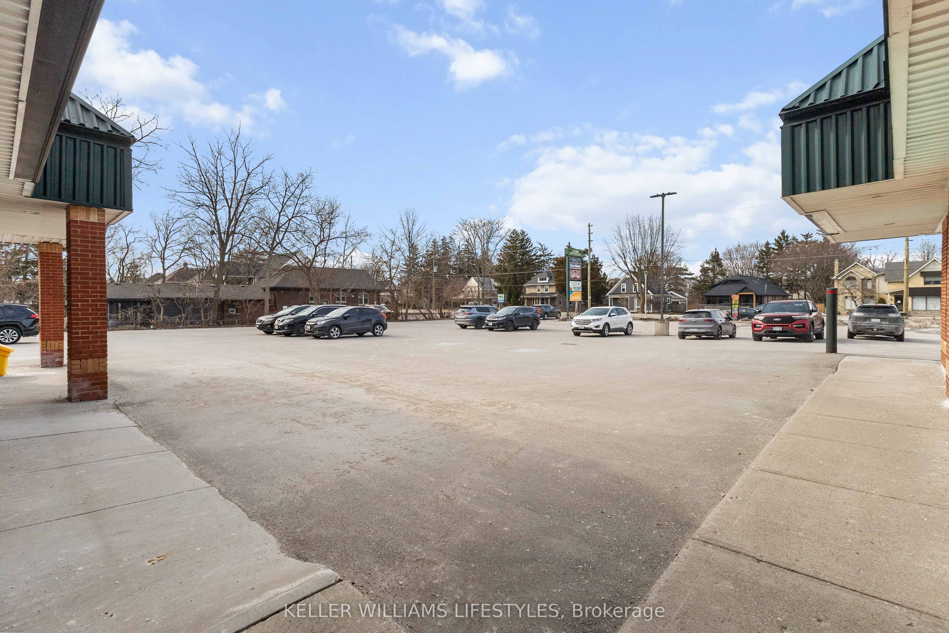 2386 Main St Property Photo 4