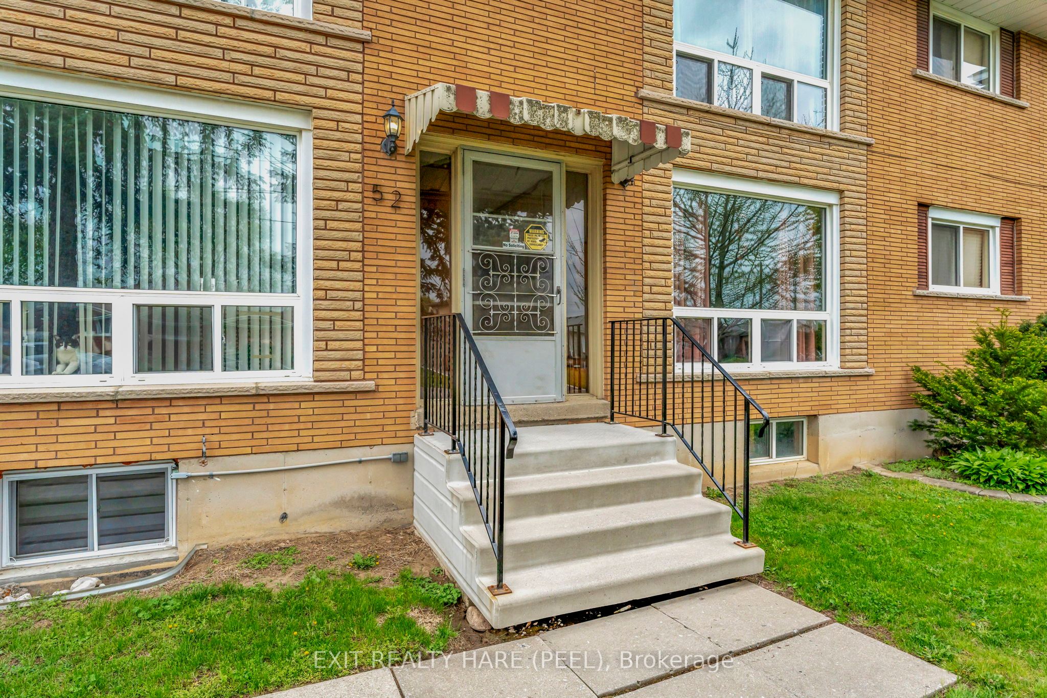 52 Hampton St Property Photo 4