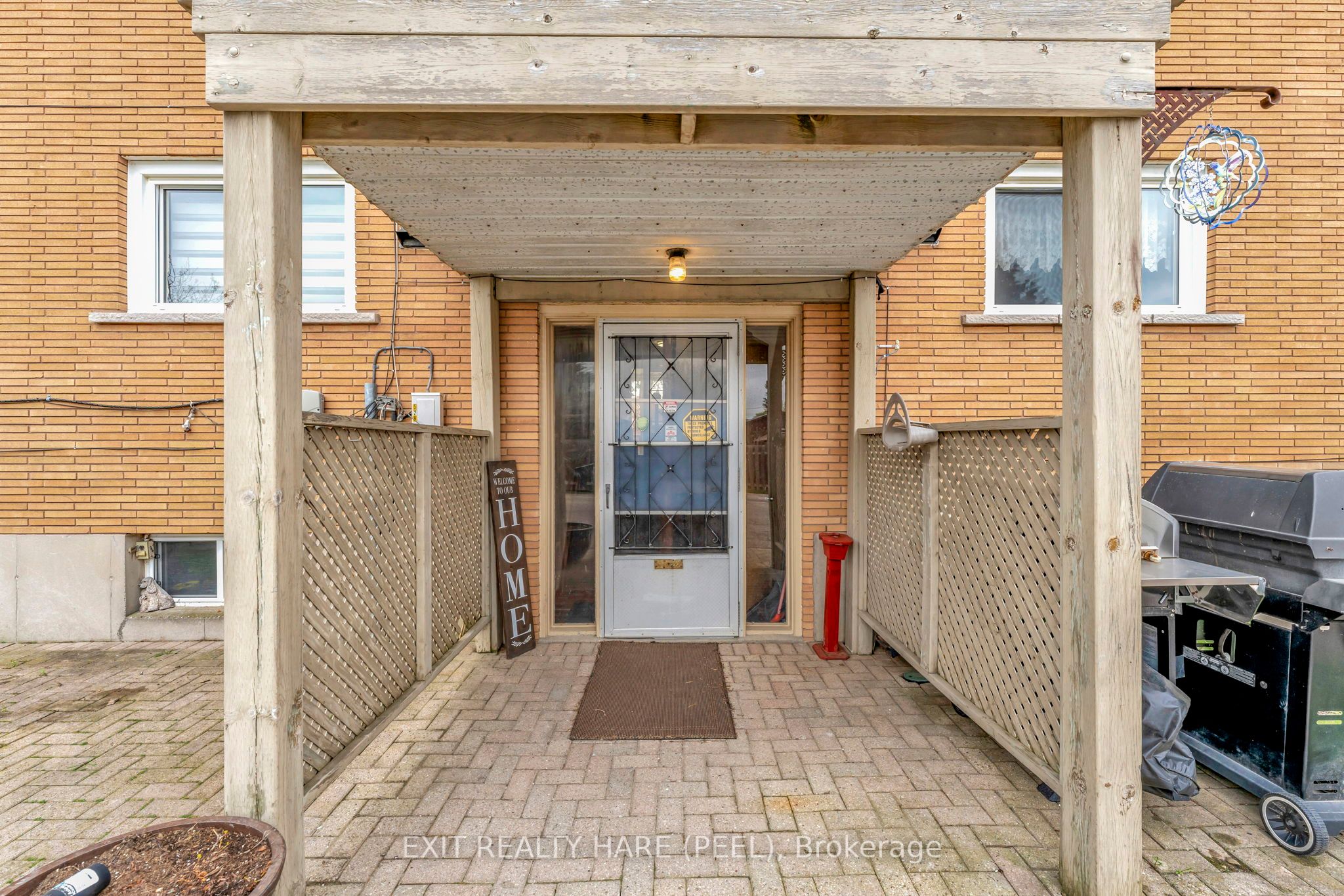 52 Hampton St Property Photo 5
