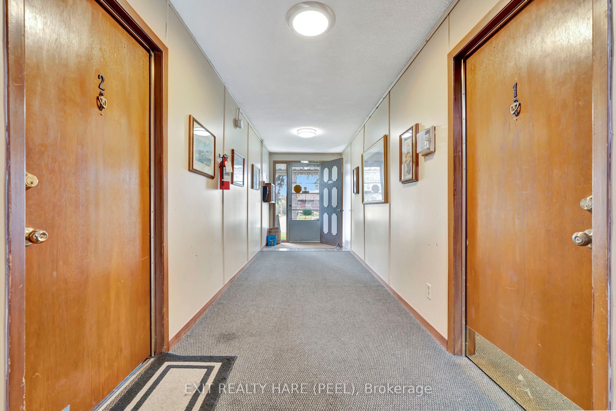 52 Hampton St Property Photo 6