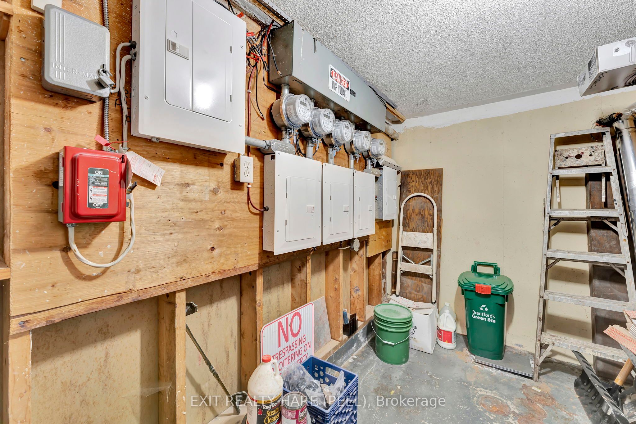 52 Hampton St Property Photo 17
