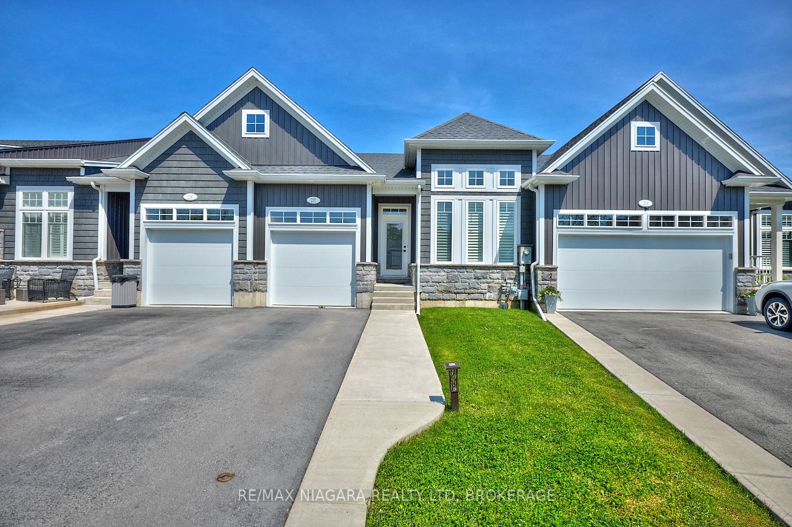 220 Alderson Court Property Photo 1