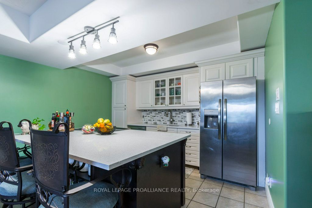 #103 - 145 Farley Avenue Property Photo 8