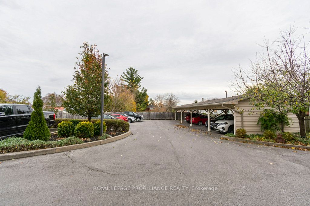 #103 - 145 Farley Avenue Property Photo 22