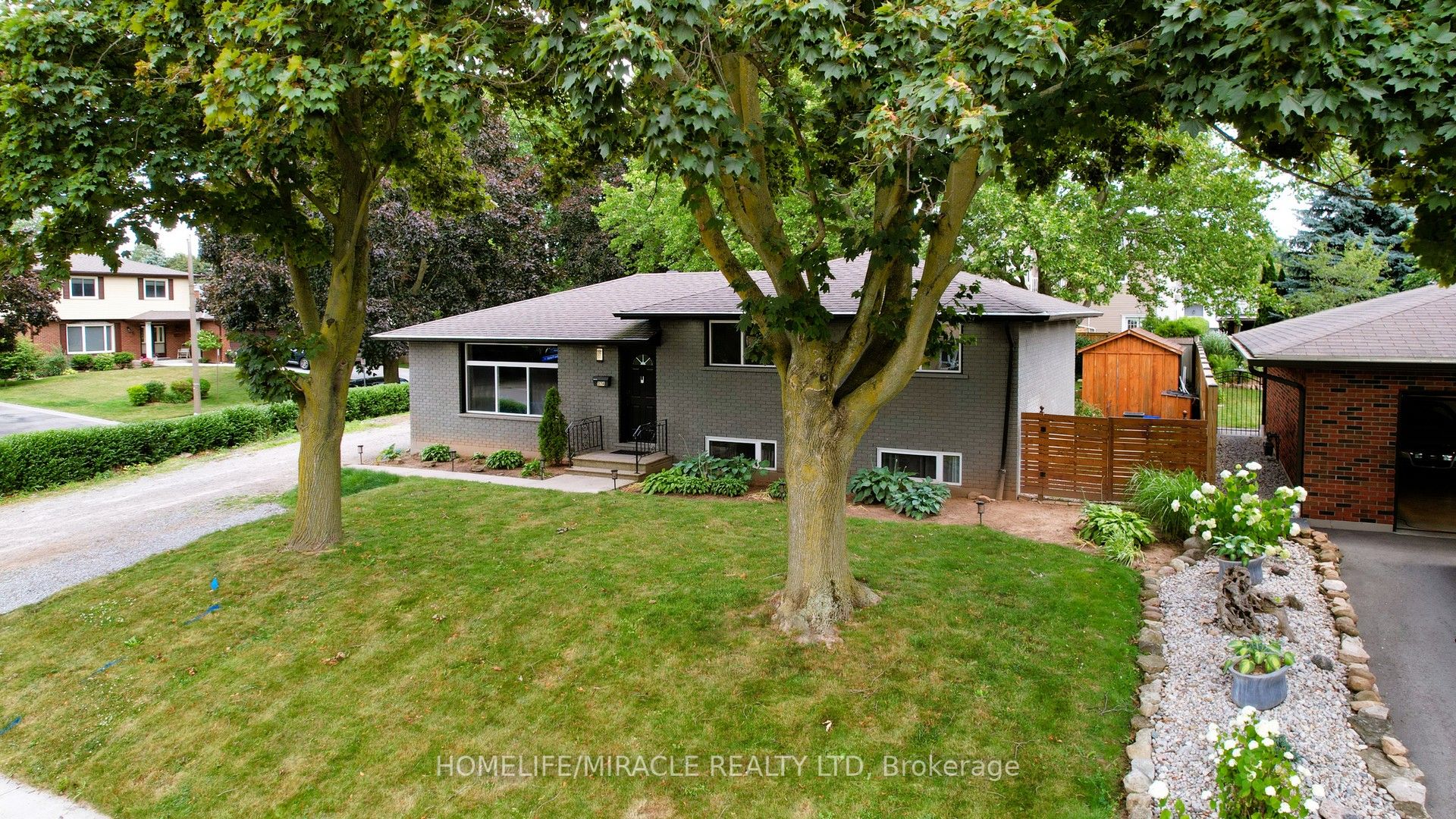 374 Book Rd Property Photo 1