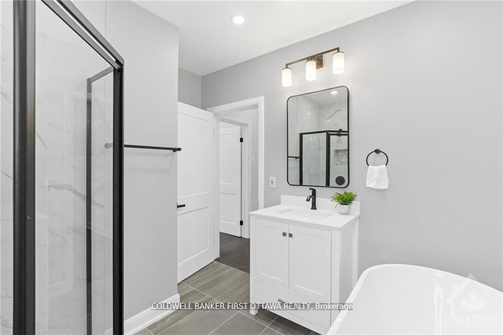 214 Island Park Drive Property Photo 16