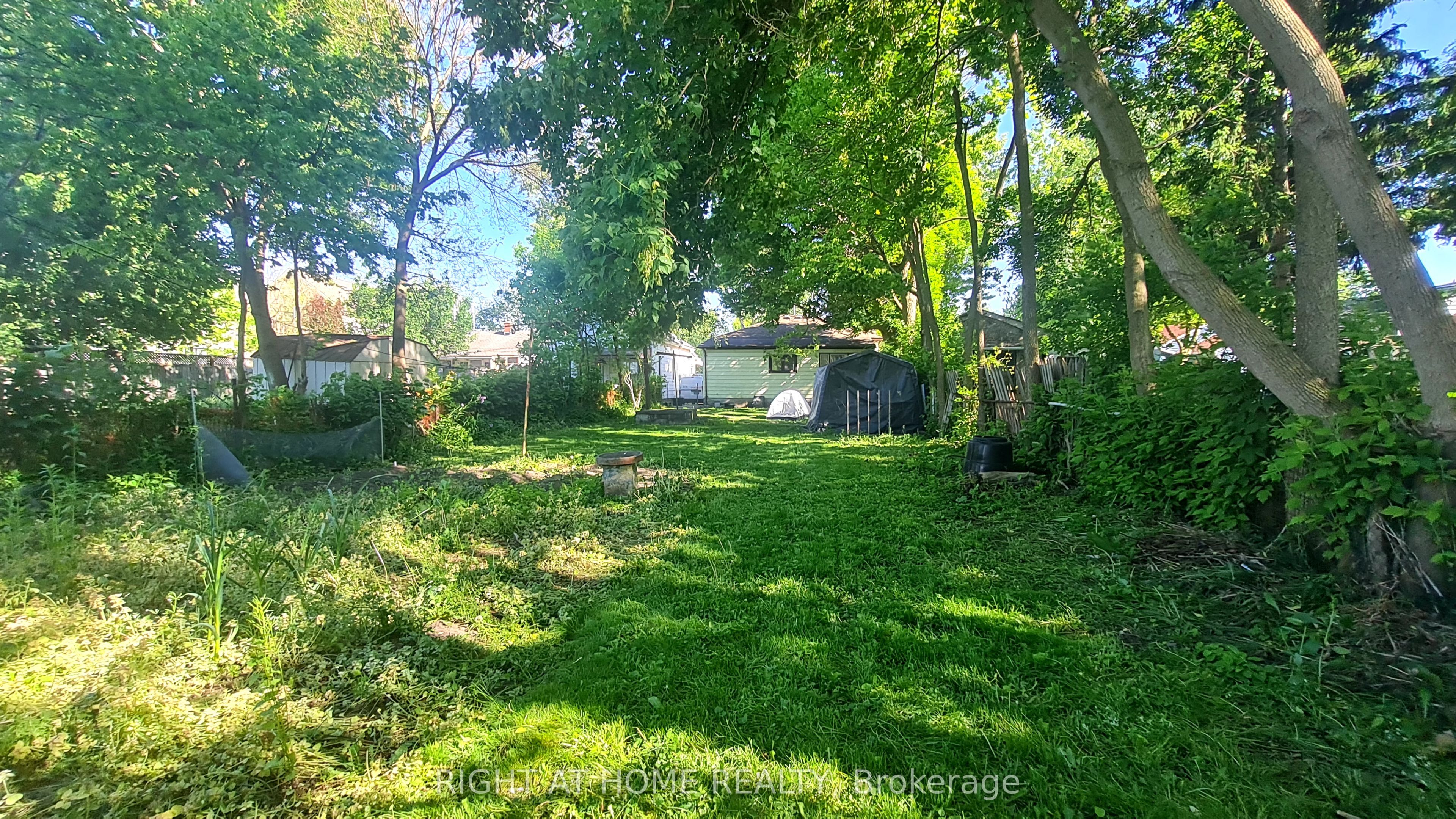 310 Grey Street Property Photo 15
