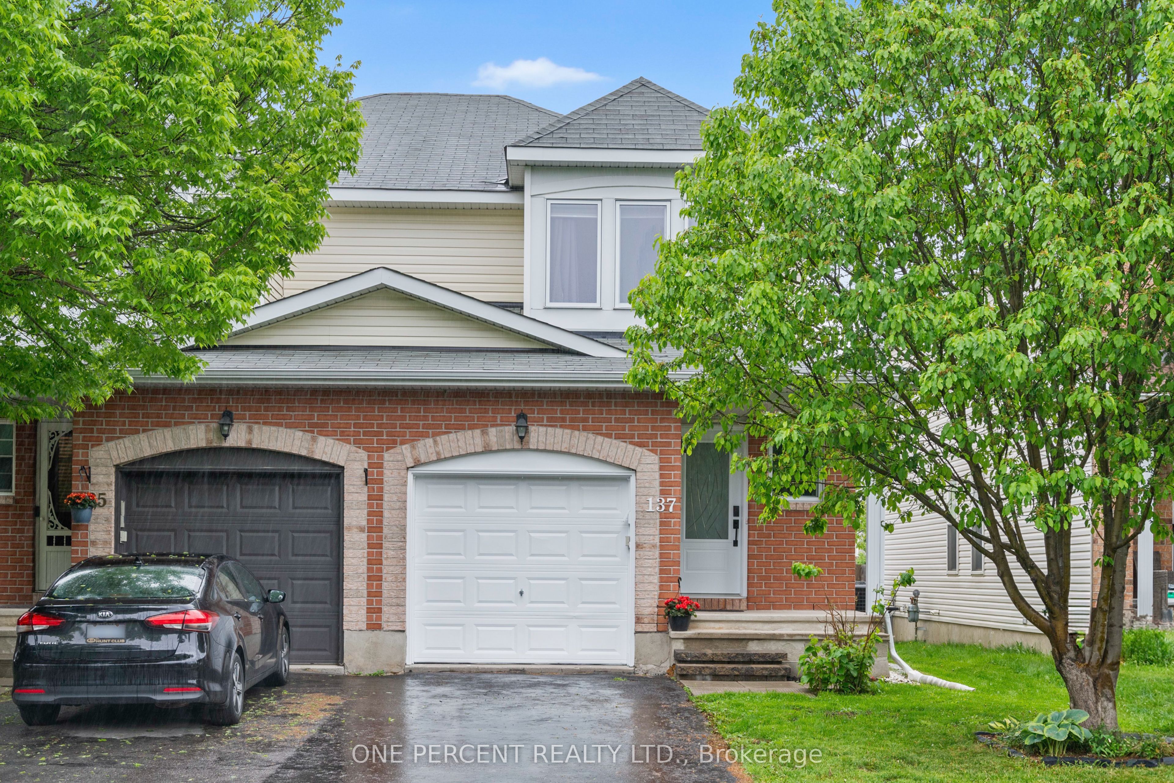 137 Topham Terrace Property Photo 1