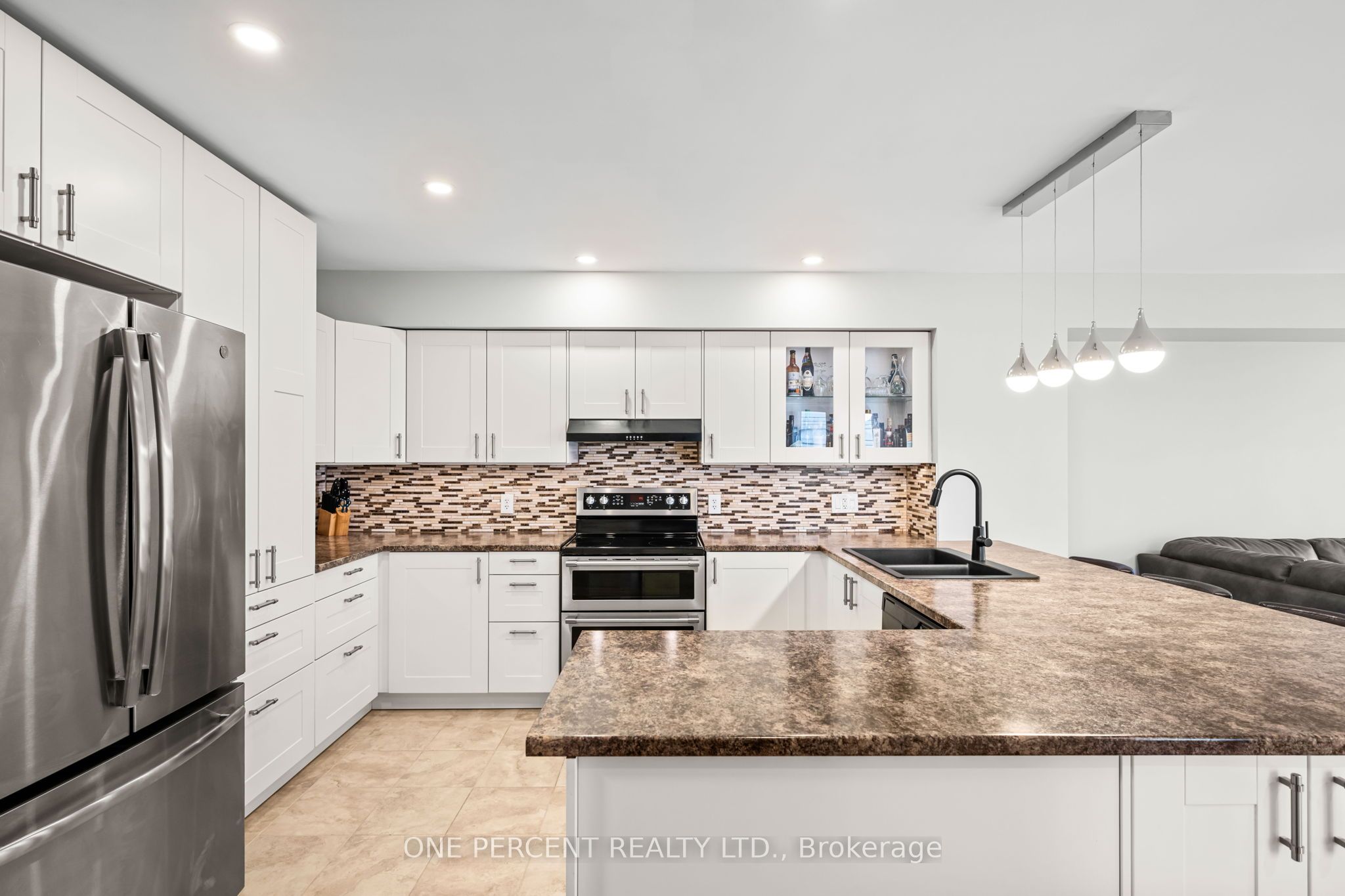 137 Topham Terrace Property Photo 8