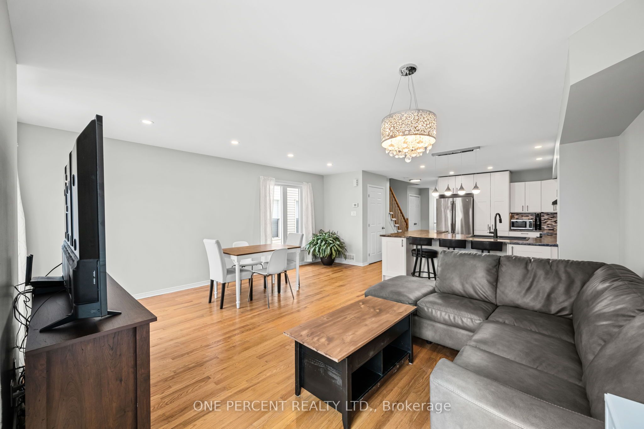 137 Topham Terrace Property Photo 18
