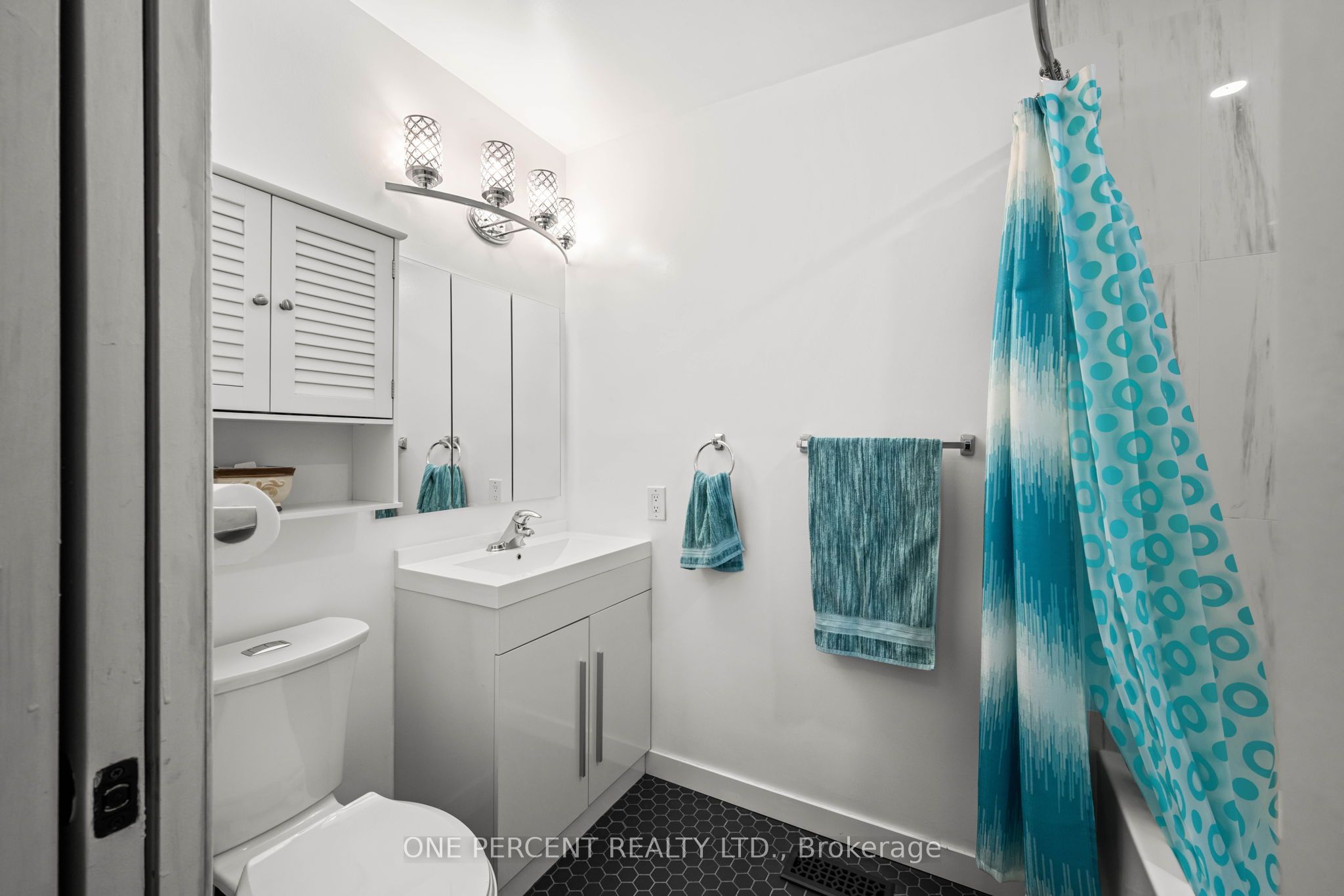 137 Topham Terrace Property Photo 24