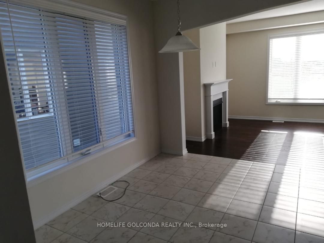 8004 Odell Crescent Property Photo 4