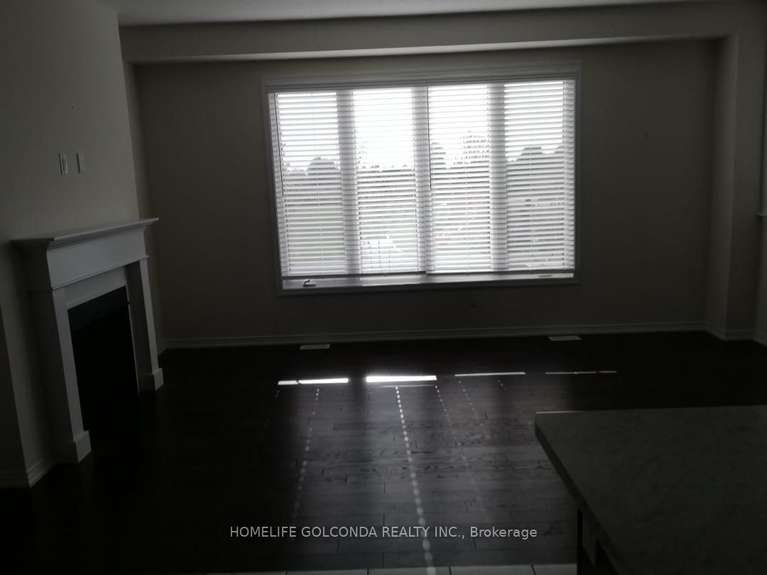 8004 Odell Crescent Property Photo 14