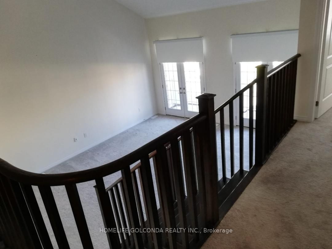 8004 Odell Crescent Property Photo 16