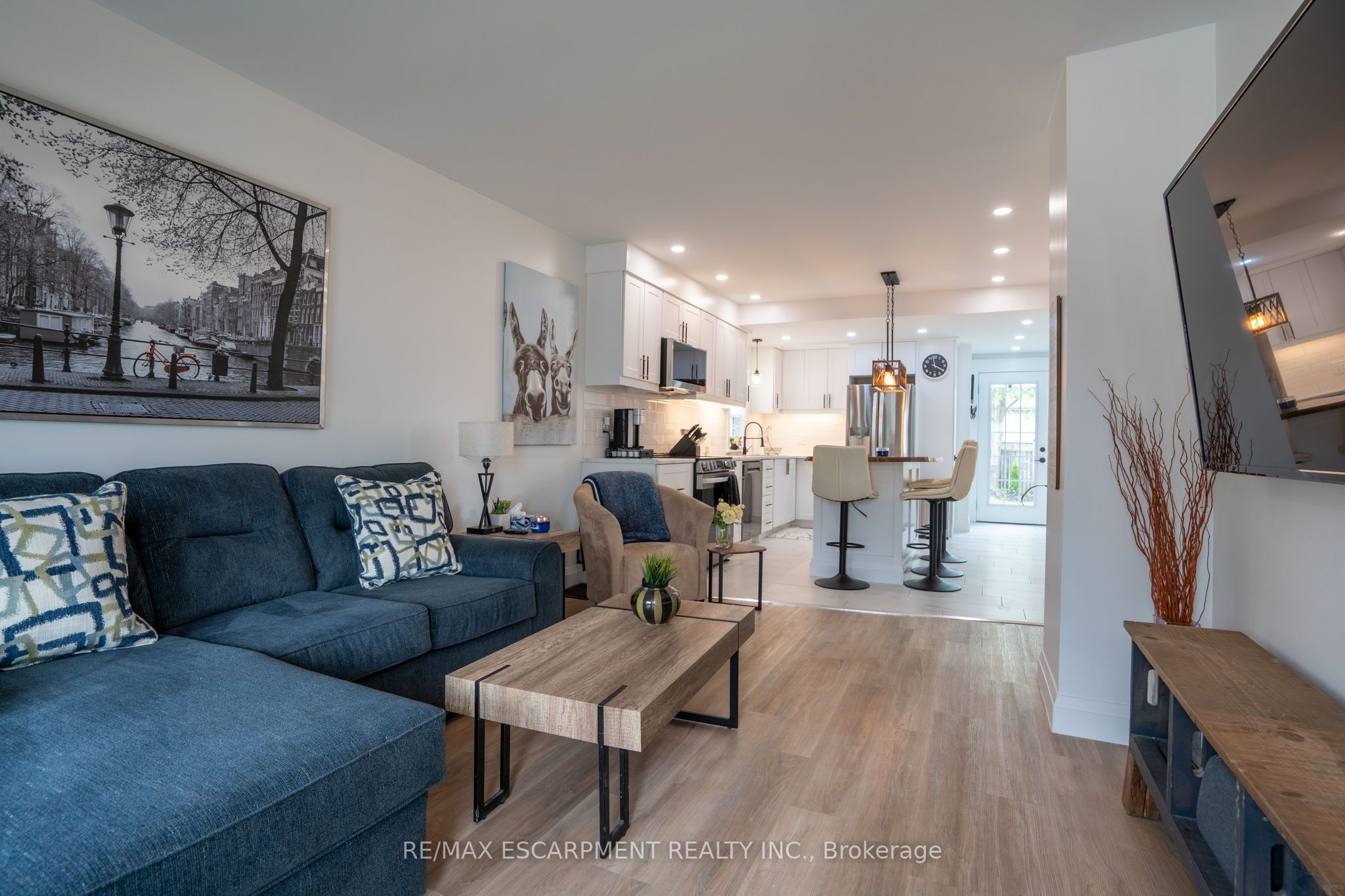 172 Pine Street Property Photo 11