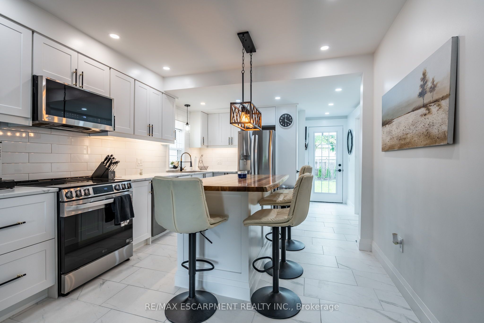 172 Pine Street Property Photo 15