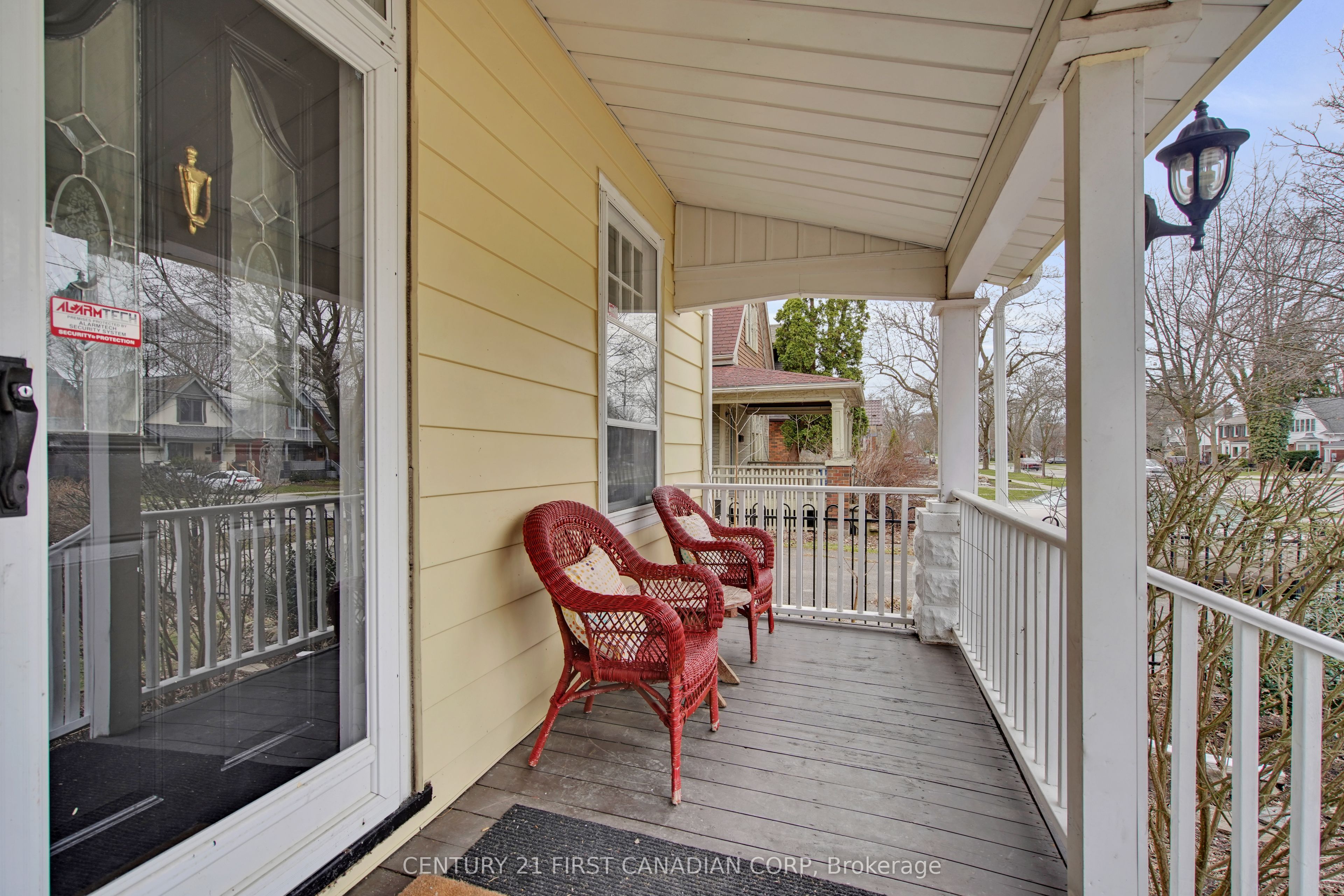 353 Cheapside Street Property Photo 7