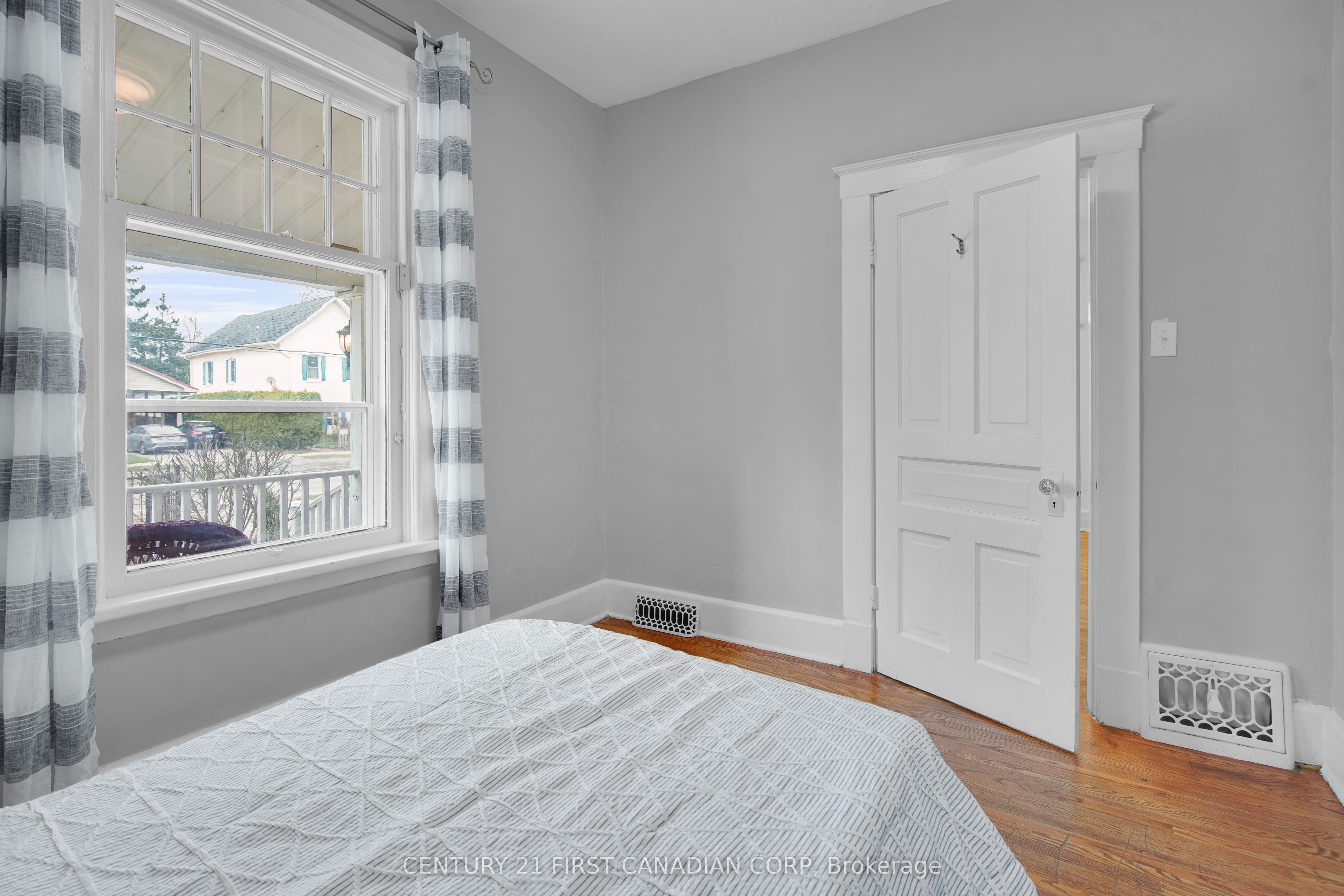 353 Cheapside Street Property Photo 26