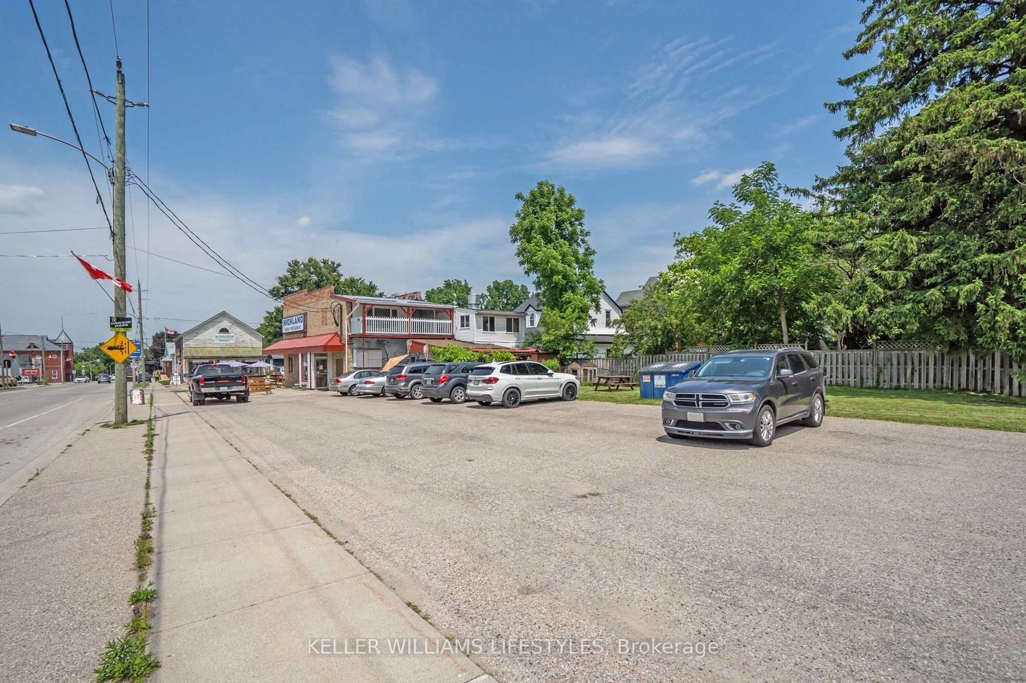 103 Commissioner St Property Photo 4