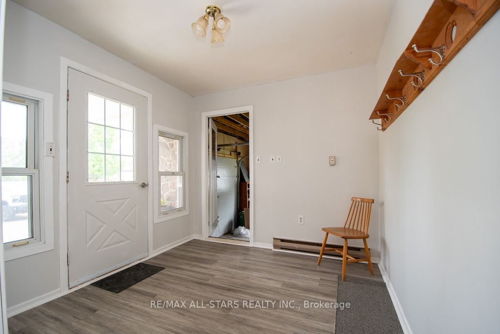 93 Adelaide Street N Property Photo 14