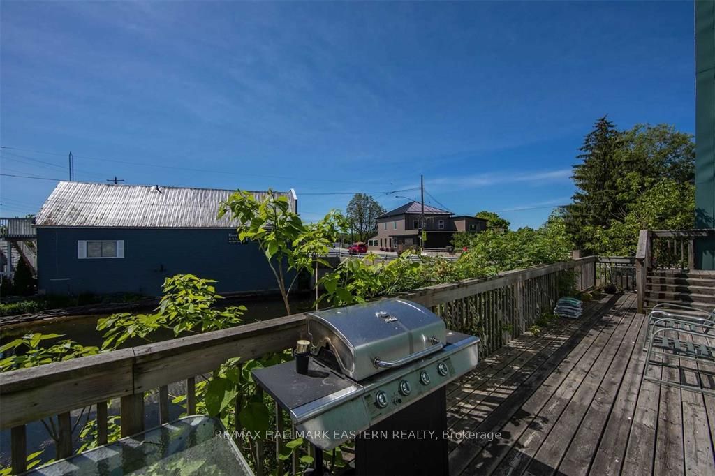 4 Front Street E 2 Property Photo 4