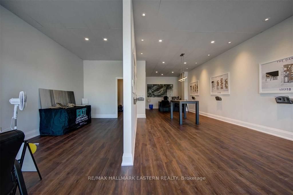 4 Front Street E 2 Property Photo 7