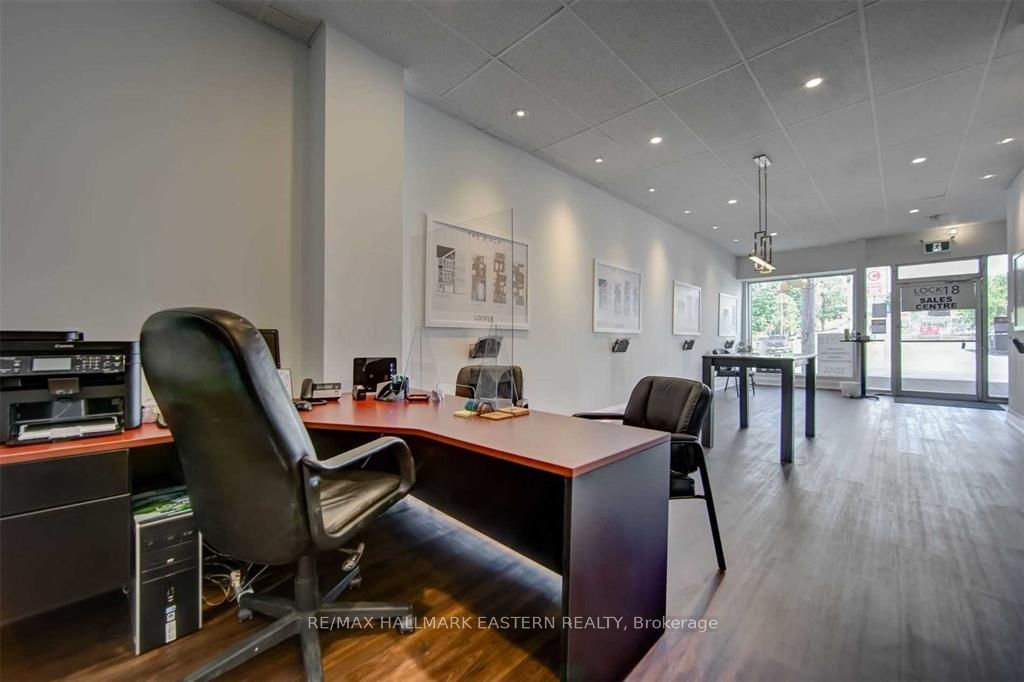 4 Front Street E 2 Property Photo 11