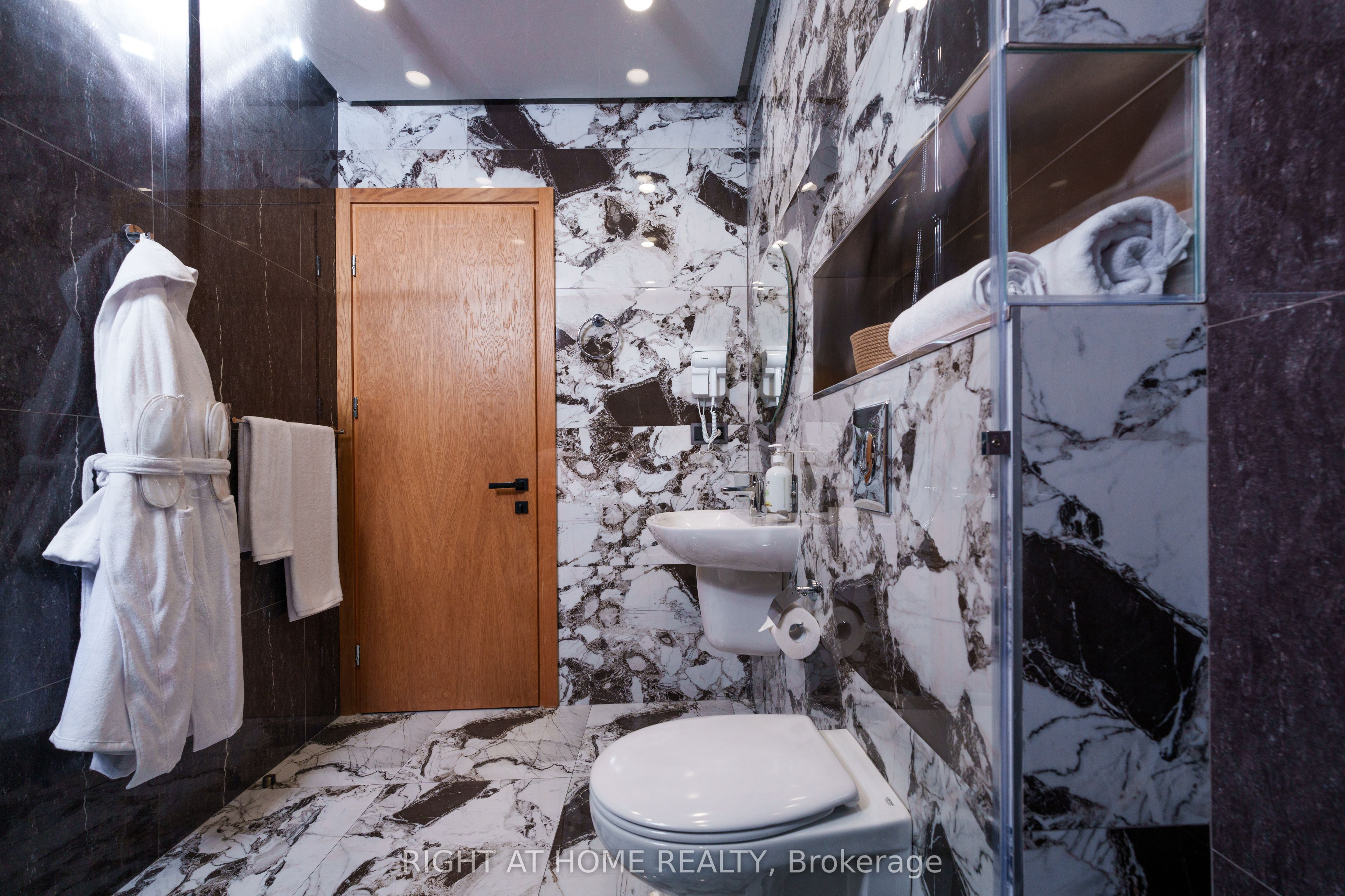 30 Vardanants Street Property Photo 38