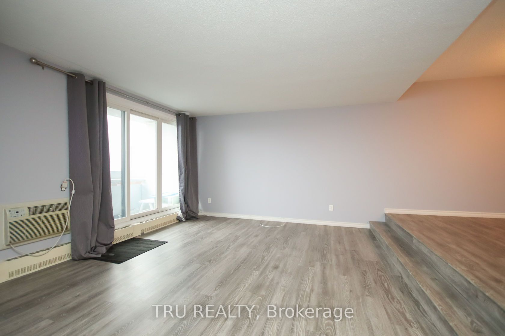 #1604 - 1081 Ambleside Drive Property Photo 9