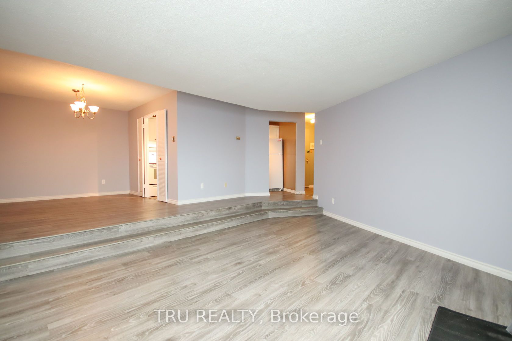 #1604 - 1081 Ambleside Drive Property Photo 11