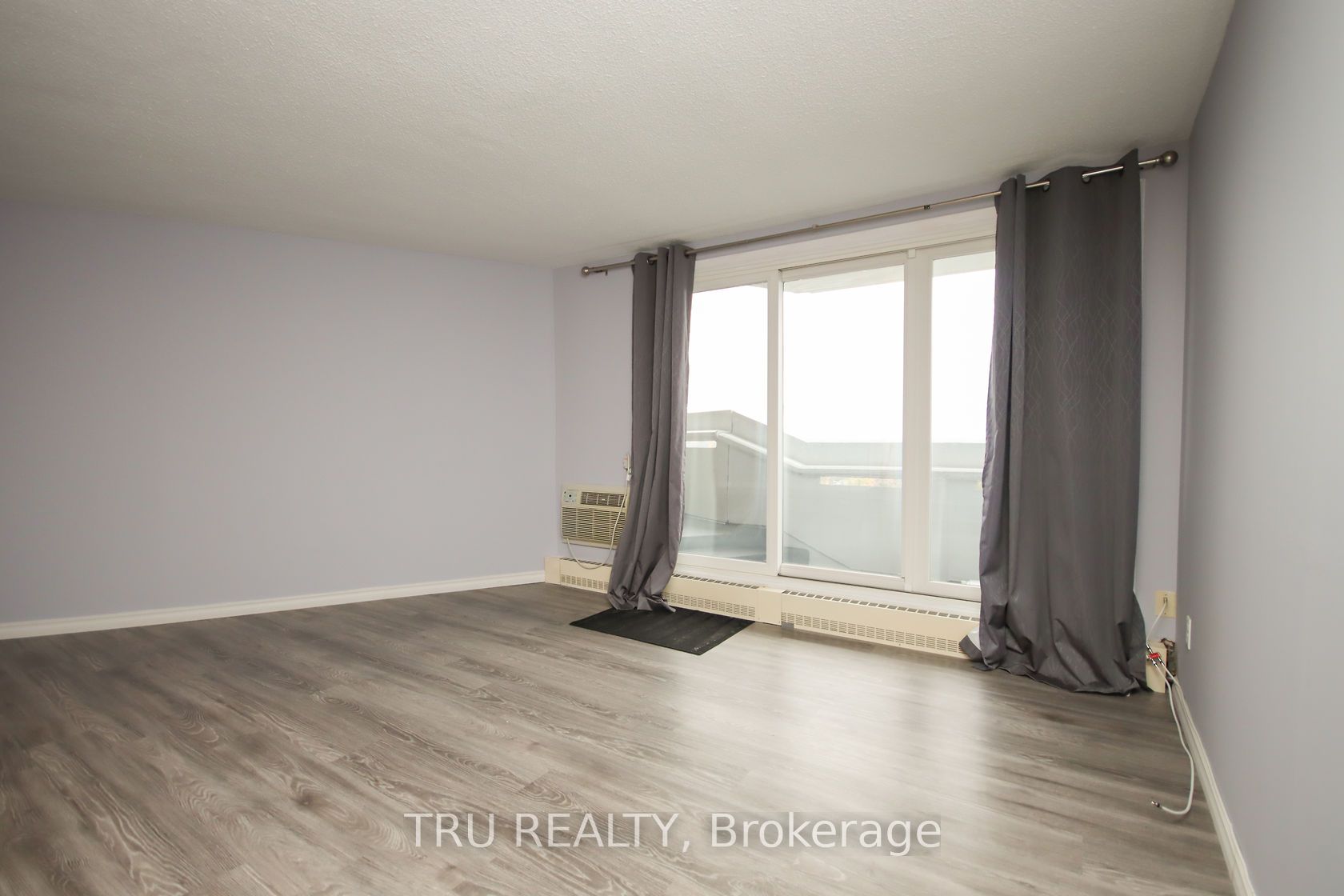 #1604 - 1081 Ambleside Drive Property Photo 12