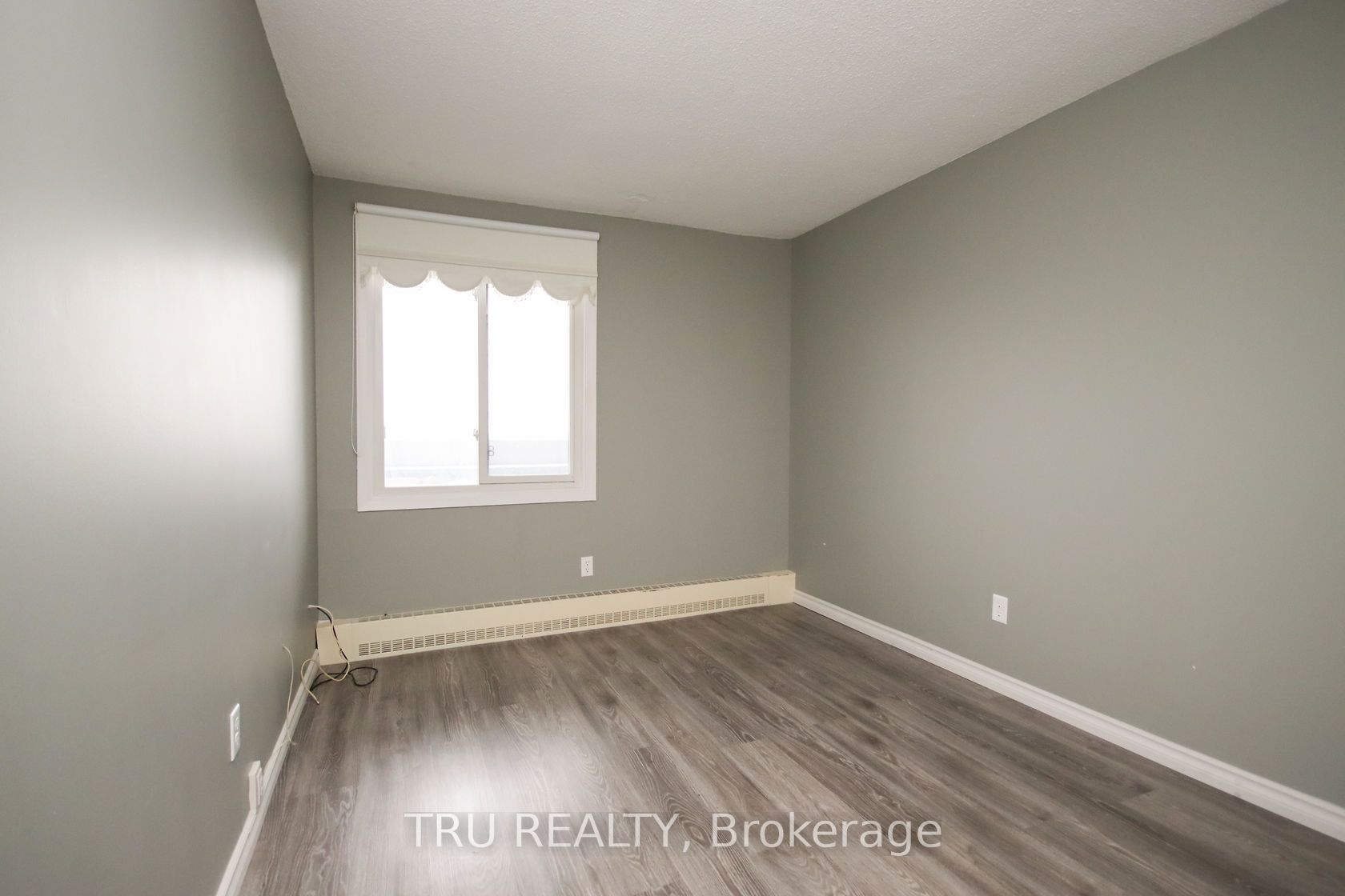 #1604 - 1081 Ambleside Drive Property Photo 25