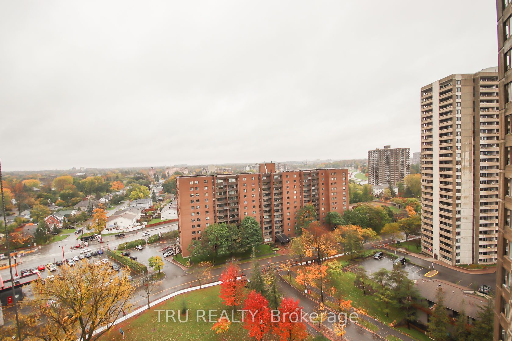 #1604 - 1081 Ambleside Drive Property Photo 32