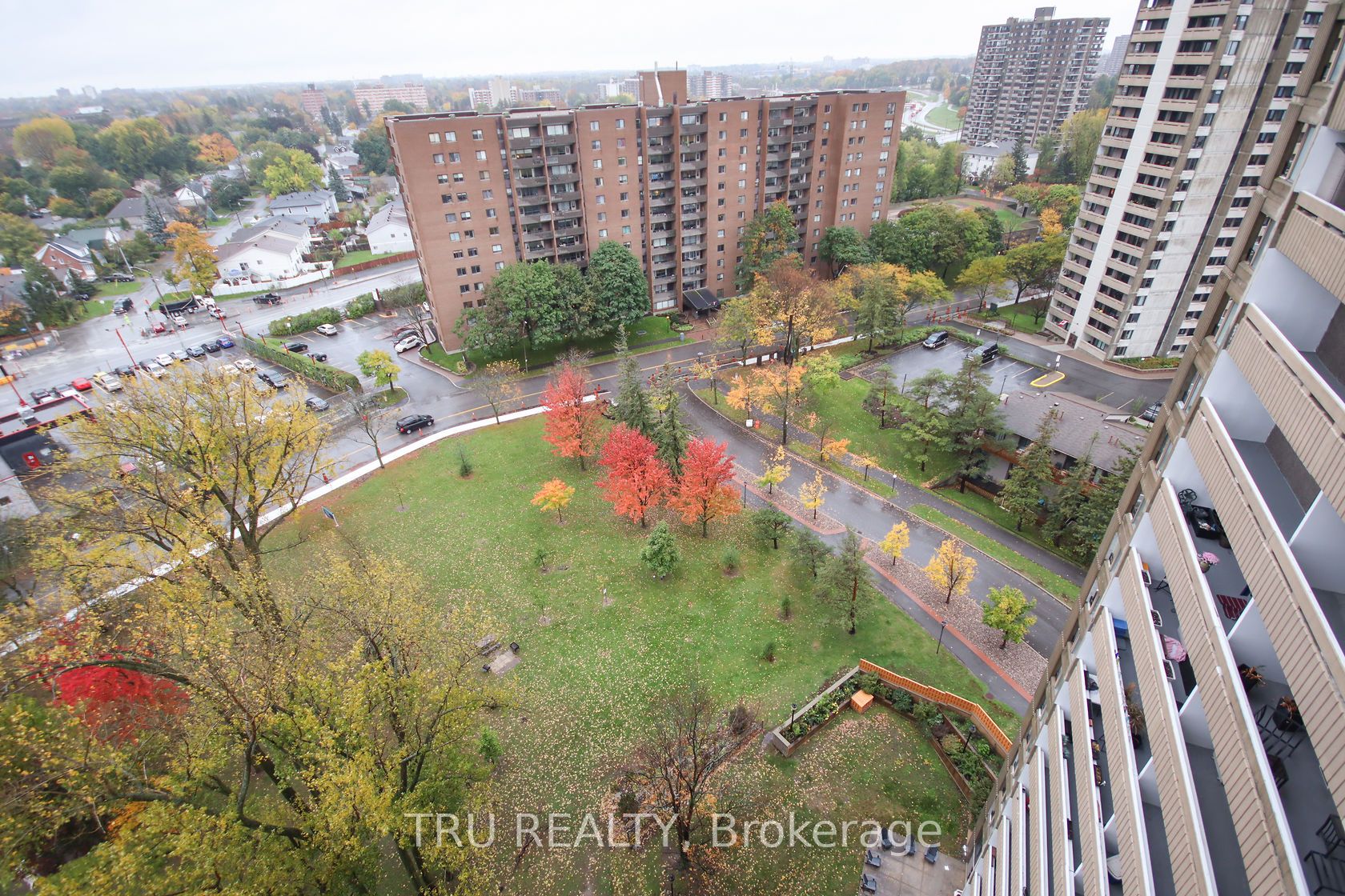 #1604 - 1081 Ambleside Drive Property Photo 33