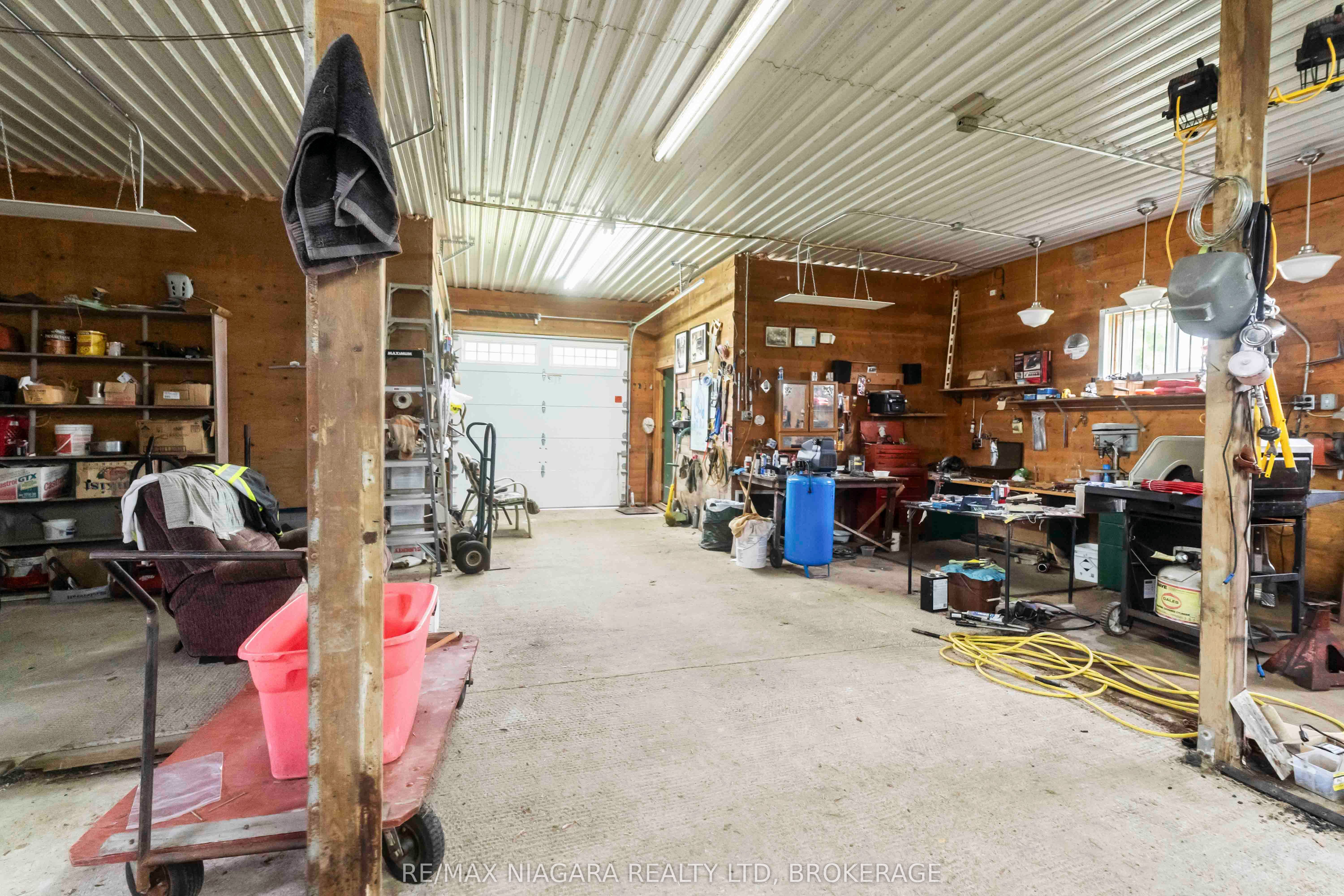 1055 Burger Rd Property Photo 18