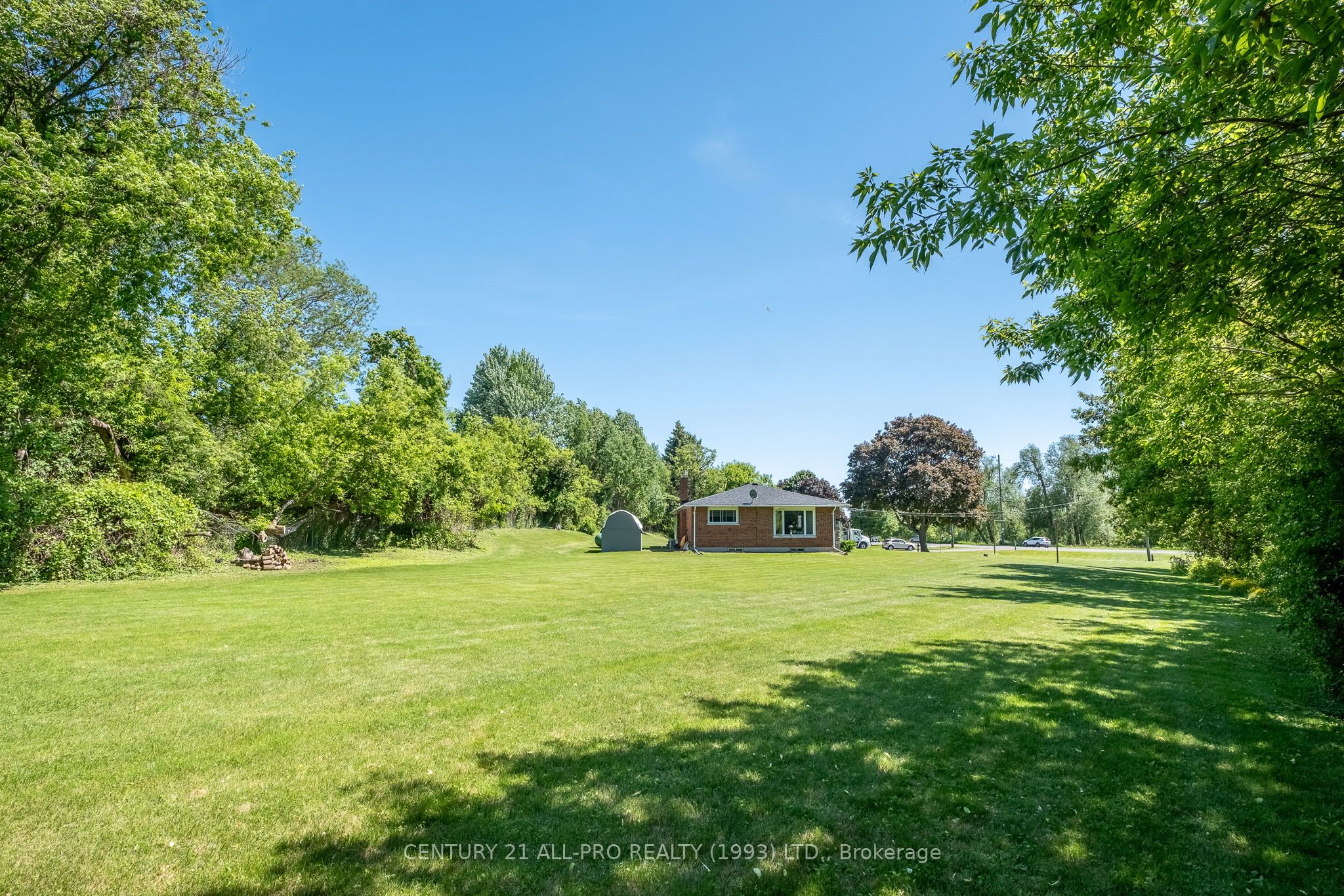 670 William Street Property Photo 10